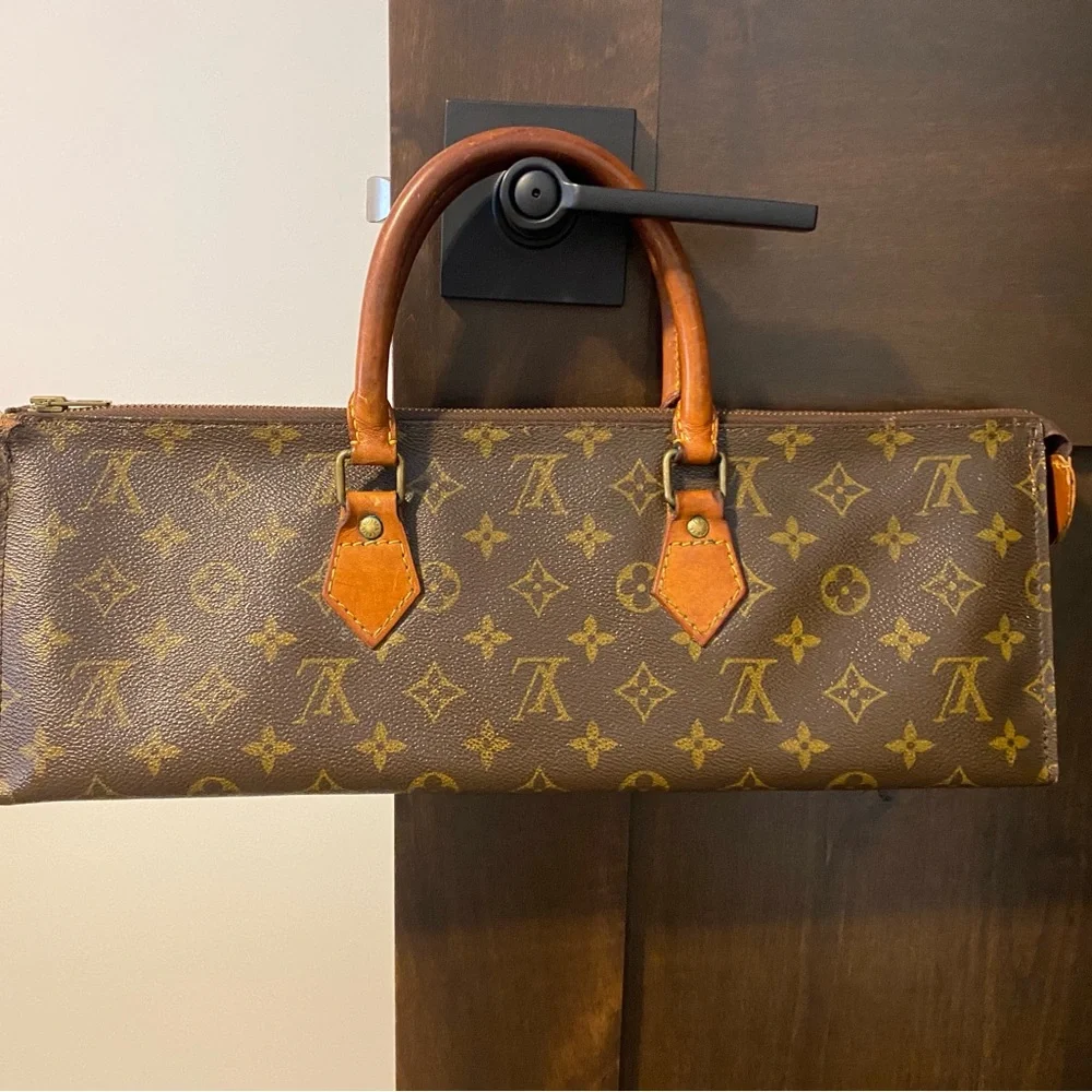 Louis Vuitton Monogram Sac Triangle Handbag - Picture 1 of 11